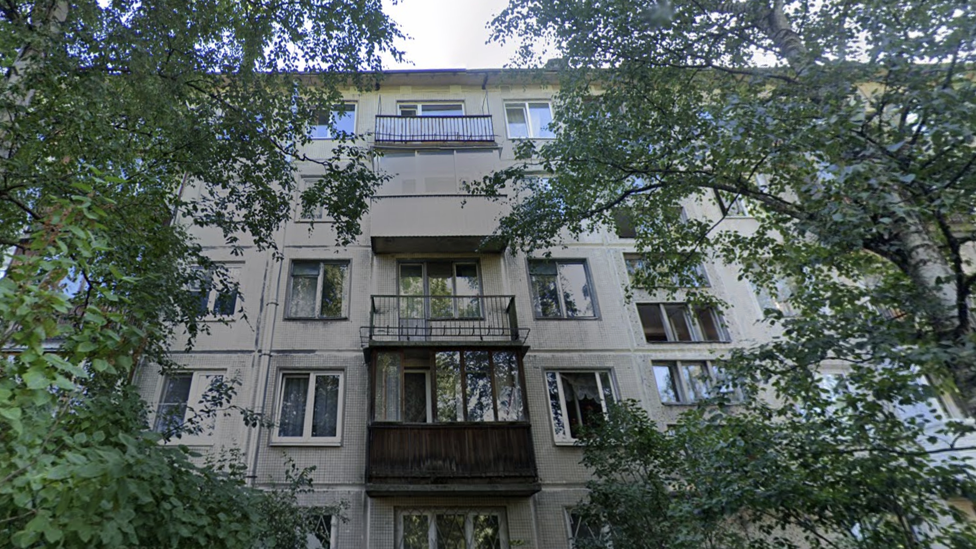 Ребенка спасают в больнице после пожара на Витебском