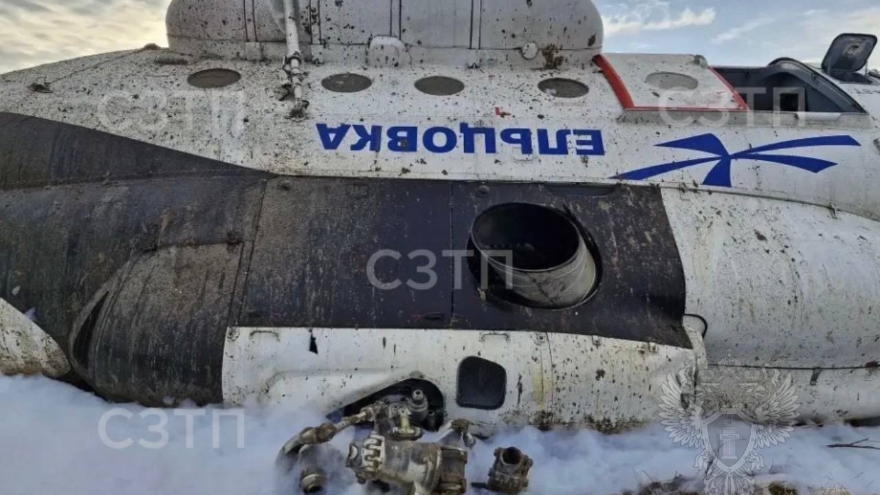 Хвост оторвало при опрокидывании: подробности жесткой посадки вертолета в Коми
