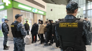 Петербург выдворил более 4 тысяч мигрантов, больше всего — из Узбекистана и Таджикистана