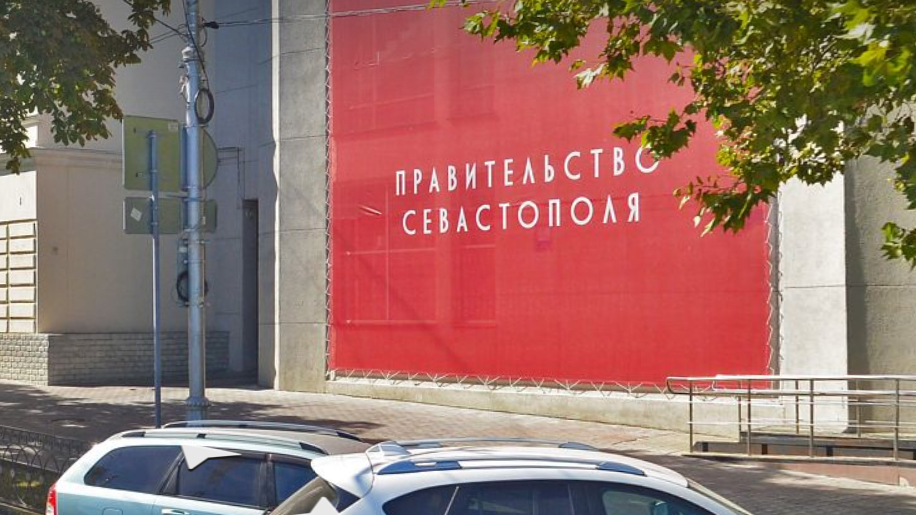 Света нет, повреждены дома, есть пострадавшие: что известно об атаке 70 БПЛА на Севастополь 24 июня?