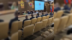Участники программы «Время героев» получили памятные знаки от Петербурга