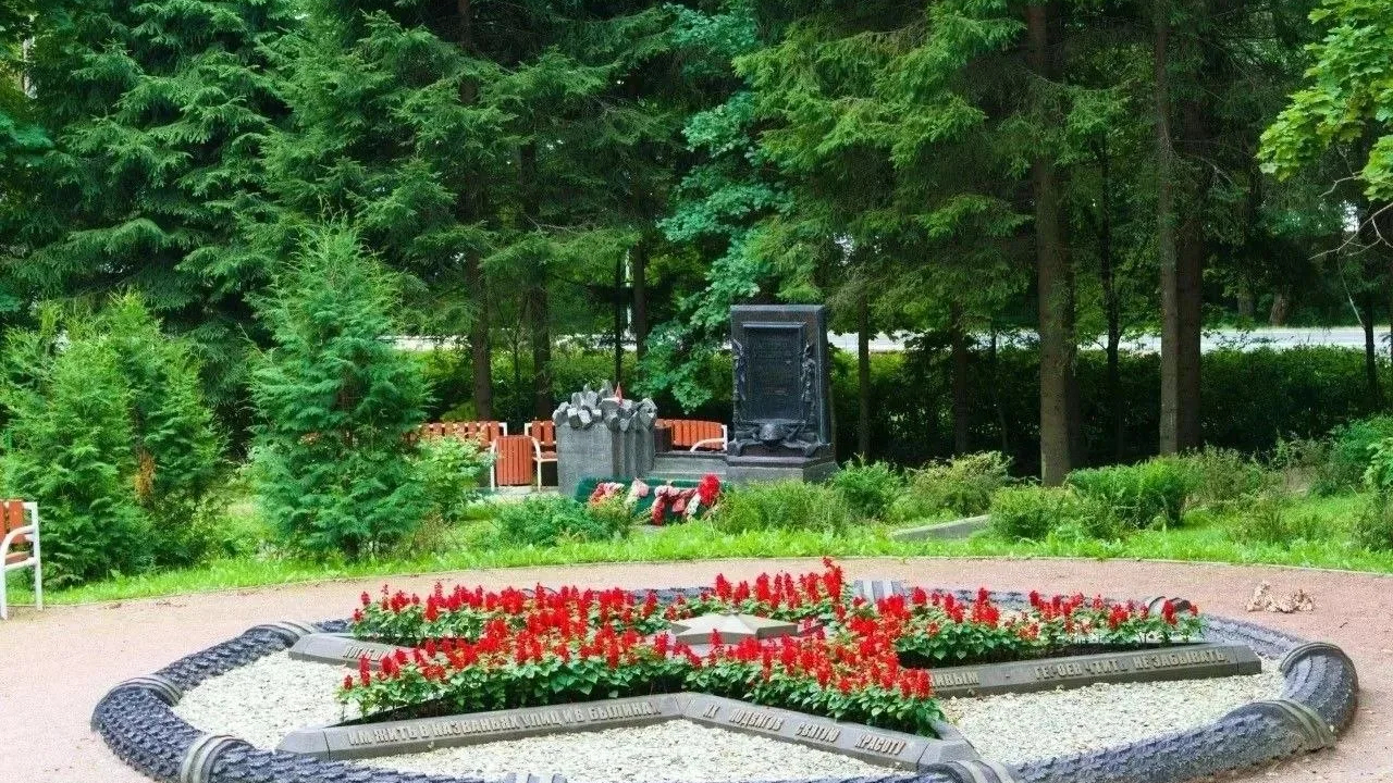 В Петербурге увековечат память о героях ВОВ и СВО: скверы и улицы получат их имена