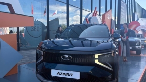 Lada Azimut дебютировала на ПМЭФ: автомобиль начнут выпускать в сентябре