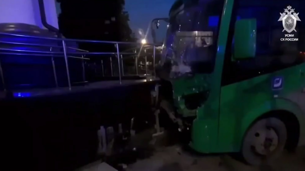 В смертельном ДТП с автобусом в Екатеринбурге погиб маленький ребенок