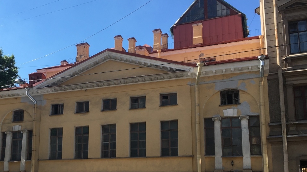 Петербуржцы восстановили световой фонарь на усадьбе Демидовых