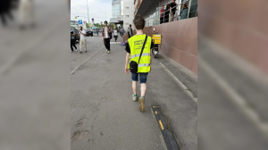 Более 200 пассажиров получили помощь на «Рыбацком» от волонтеров