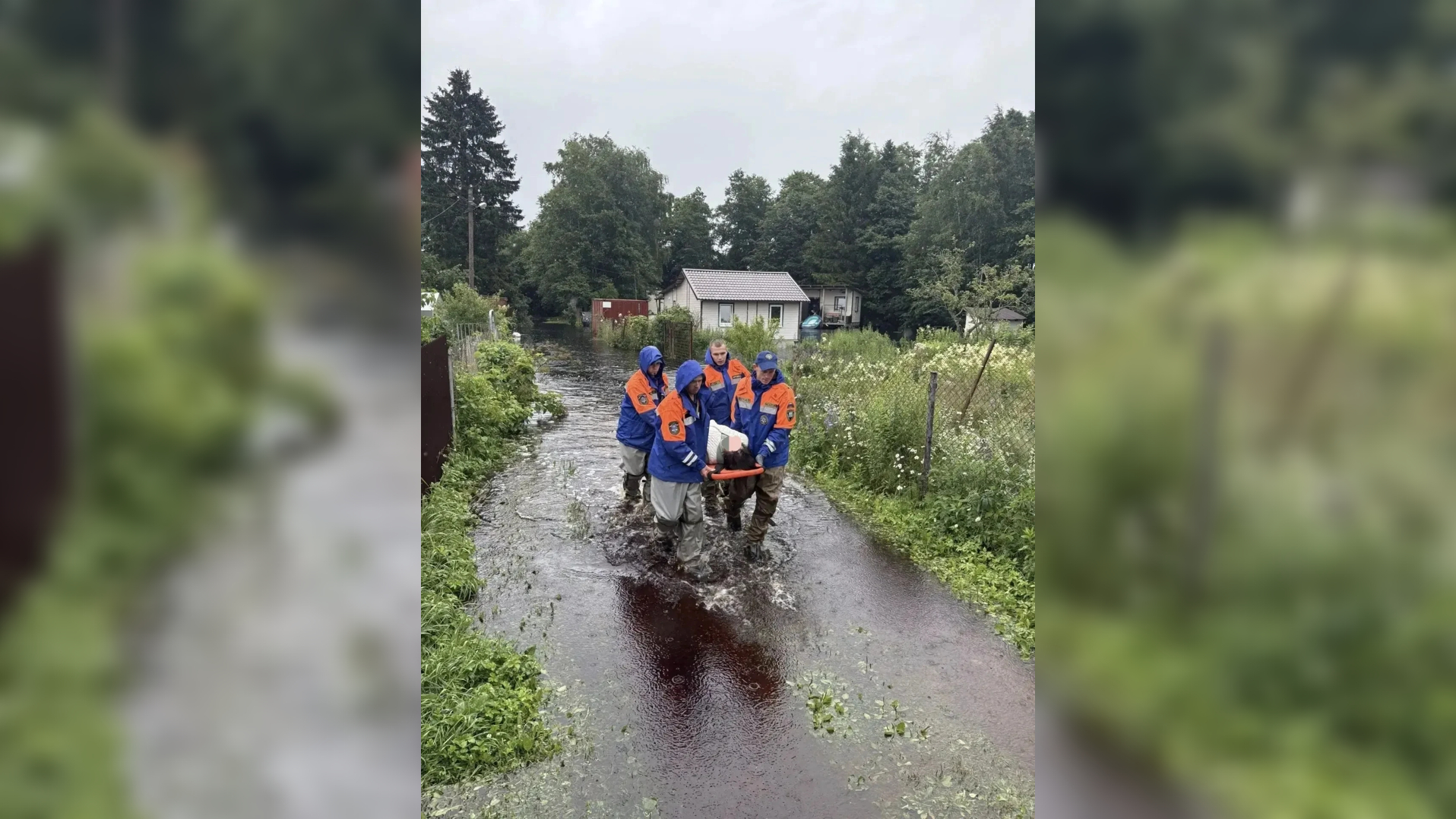В Ломоносовском районе Ленобласти уровень воды заметно упал. Эвакуация продолжается