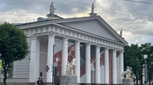 У Манежа стартует реставрация диоскуров, укрощающих коней