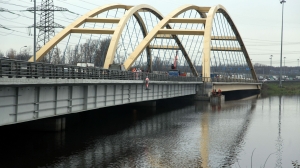 На Беляевском мосту завершили ремонт шва. Движение по КАД восстановлено раньше срока