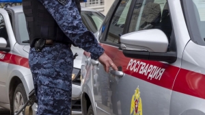 Пьяные агрессоры разнесли ресторан в Петербурге и попытались скрыться в ночи