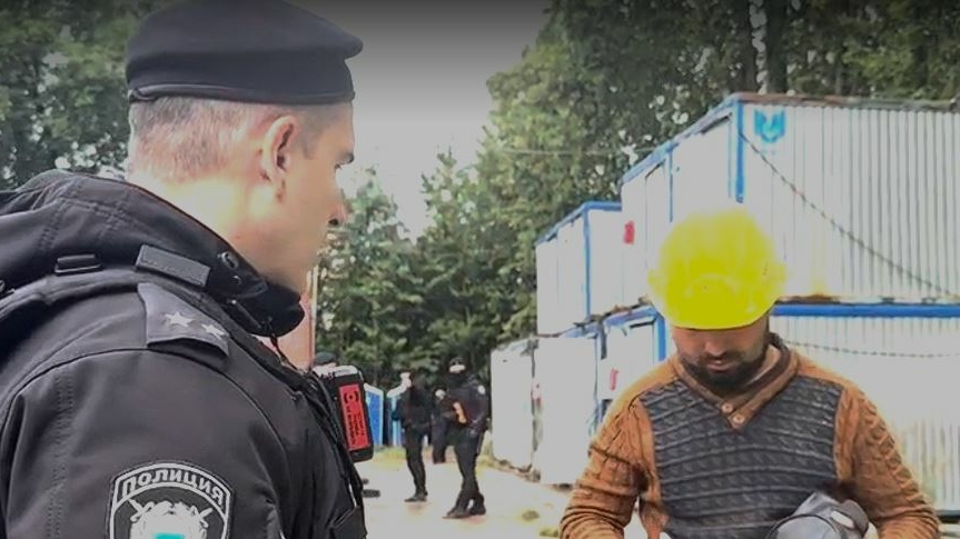 Почти 20 нелегалов поймали на стройках в Петербурге в ходе рейда