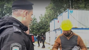 Почти 20 нелегалов поймали на стройках в Петербурге в ходе рейда