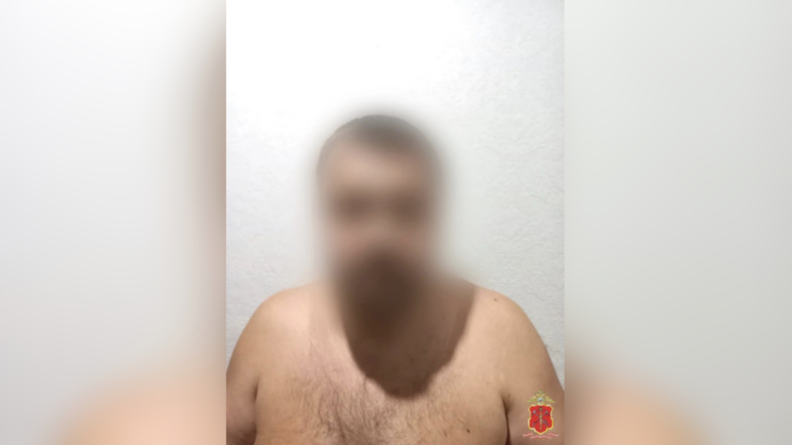 Полиция показала жителя Всеволожска, помогавшего аферистам обманывать россиян